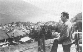 Josef Steinacher mit Blick auf Zell am See