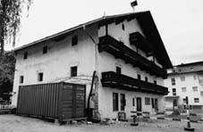 lohninhof.jpg (21105 Byte)